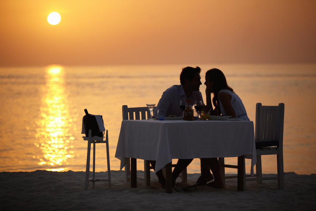 Sunset on the Tyrrhenian: Beach Clubs, Cliff-Side Dining & Seaside Vineyards